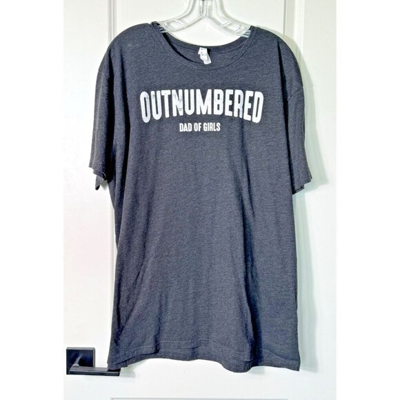 Outnumbered-Dad of Girls tshirt Mens 2XL Black Heathered - Picture 1 of 7